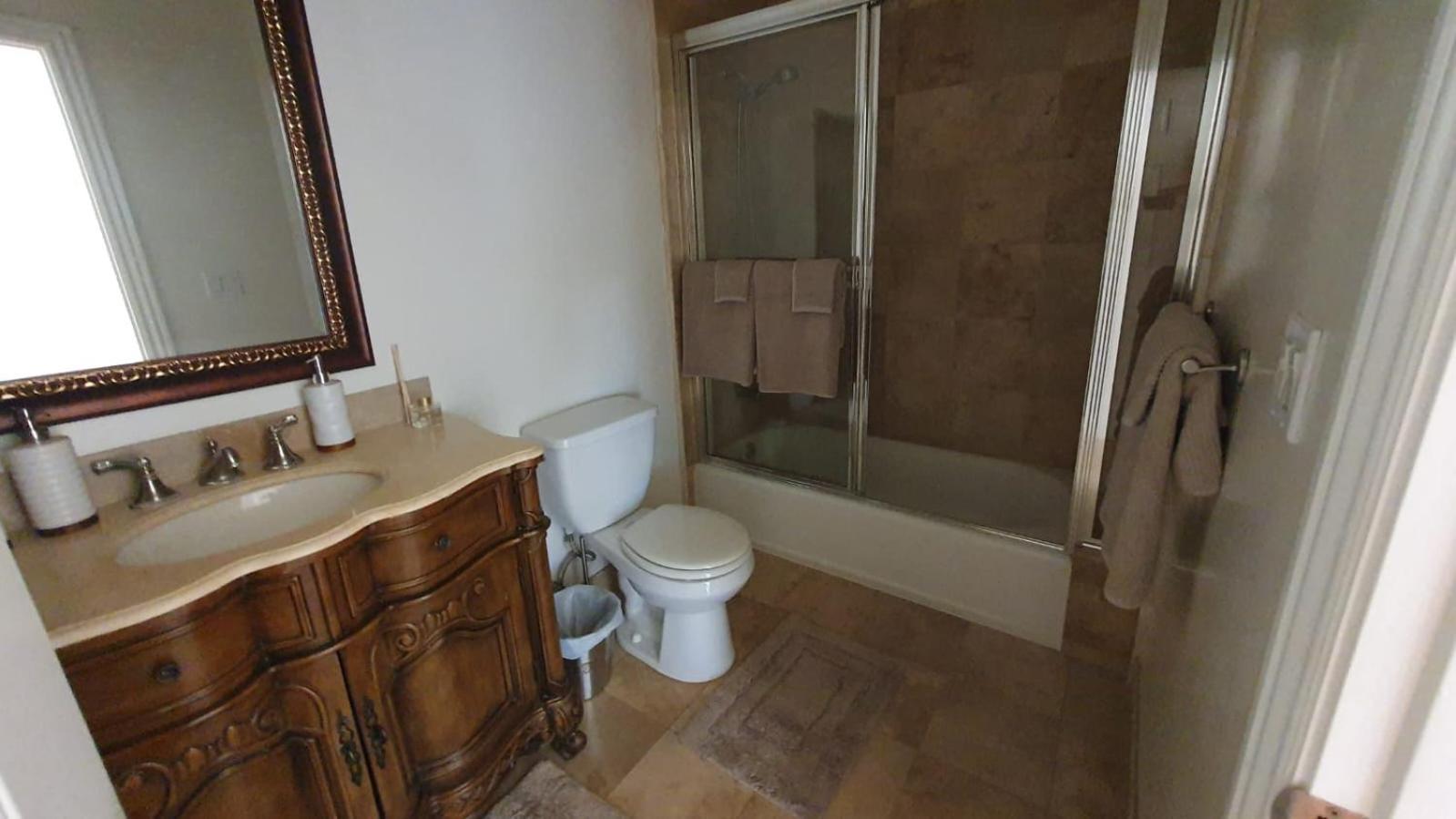 3 Bedroom Hollywood Gem Los Angeles Bagian luar foto